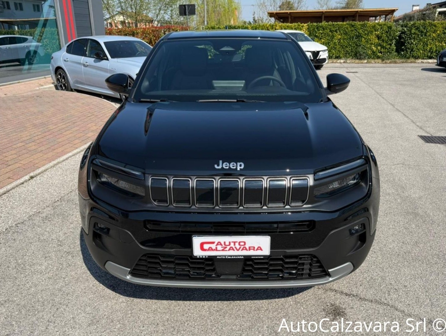 Jeep Avenger 1.2 Turbo 110 CV MHEV Altitude / NERO VULCANO / HC571KM
