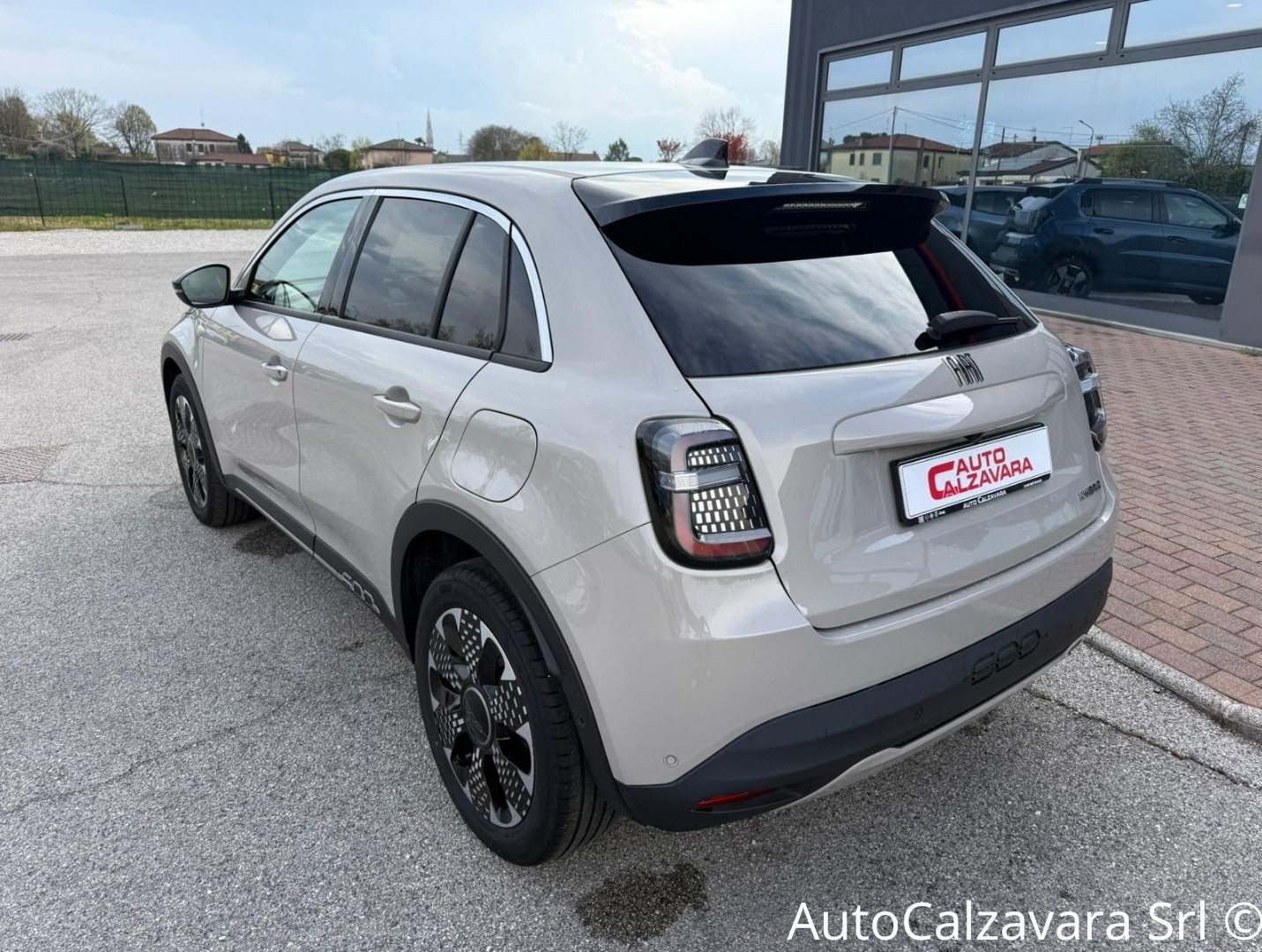 Fiat 600 Hybrid 100 CV DCT MHEV La Prima / CREMA CAPUCCINO / GY469CV