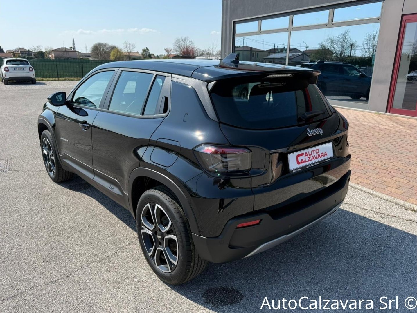 Jeep Avenger 1.2 Turbo 110 CV MHEV Altitude / NERO VULCANO / HC571KM