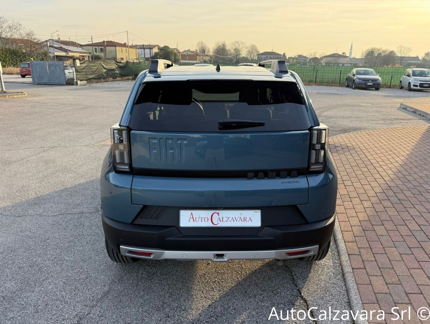 Fiat Grande Panda 1.2 Hybrid 100 CV S&S La Prima / BLU LAGO / SZA18451