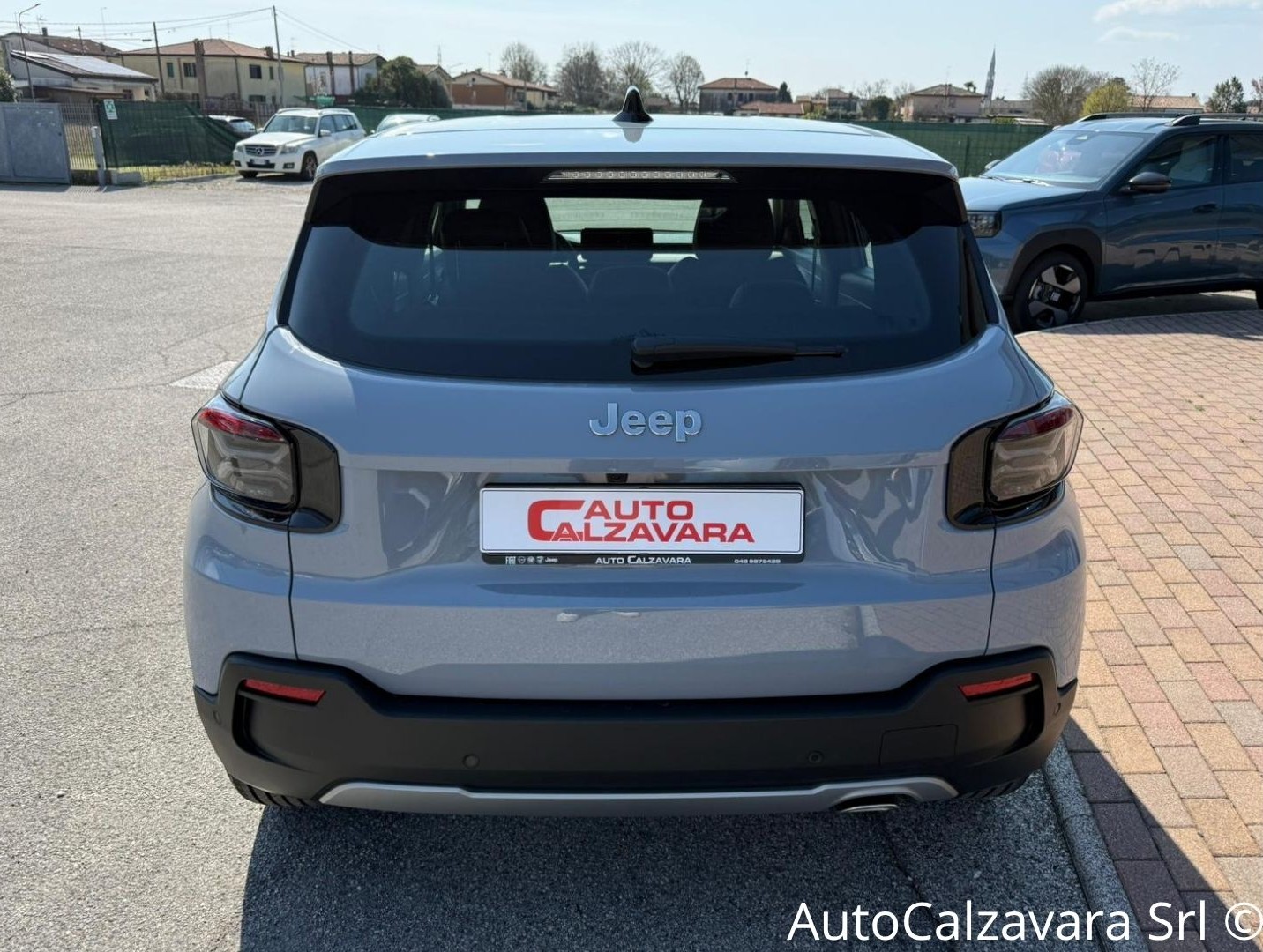 Jeep Avenger 1.2 Turbo 110 CV MHEV Altitude / GRIGIO STORM / HC950PY