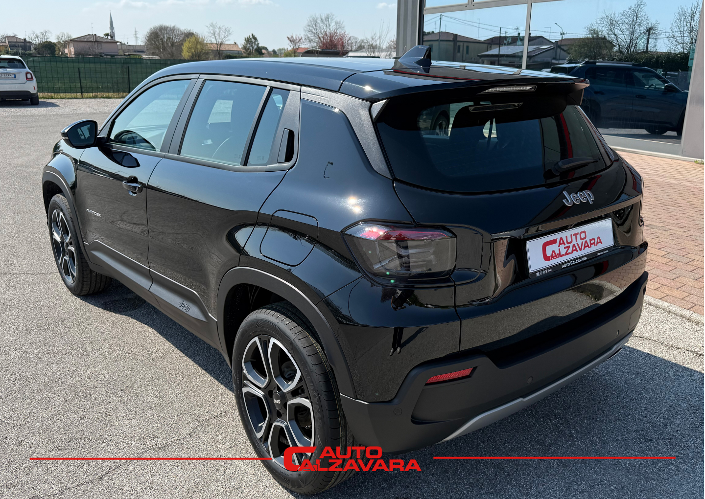 Jeep Avenger 1.2 Turbo 110 CV MHEV Altitude / NERO VULCANO / HC571KM