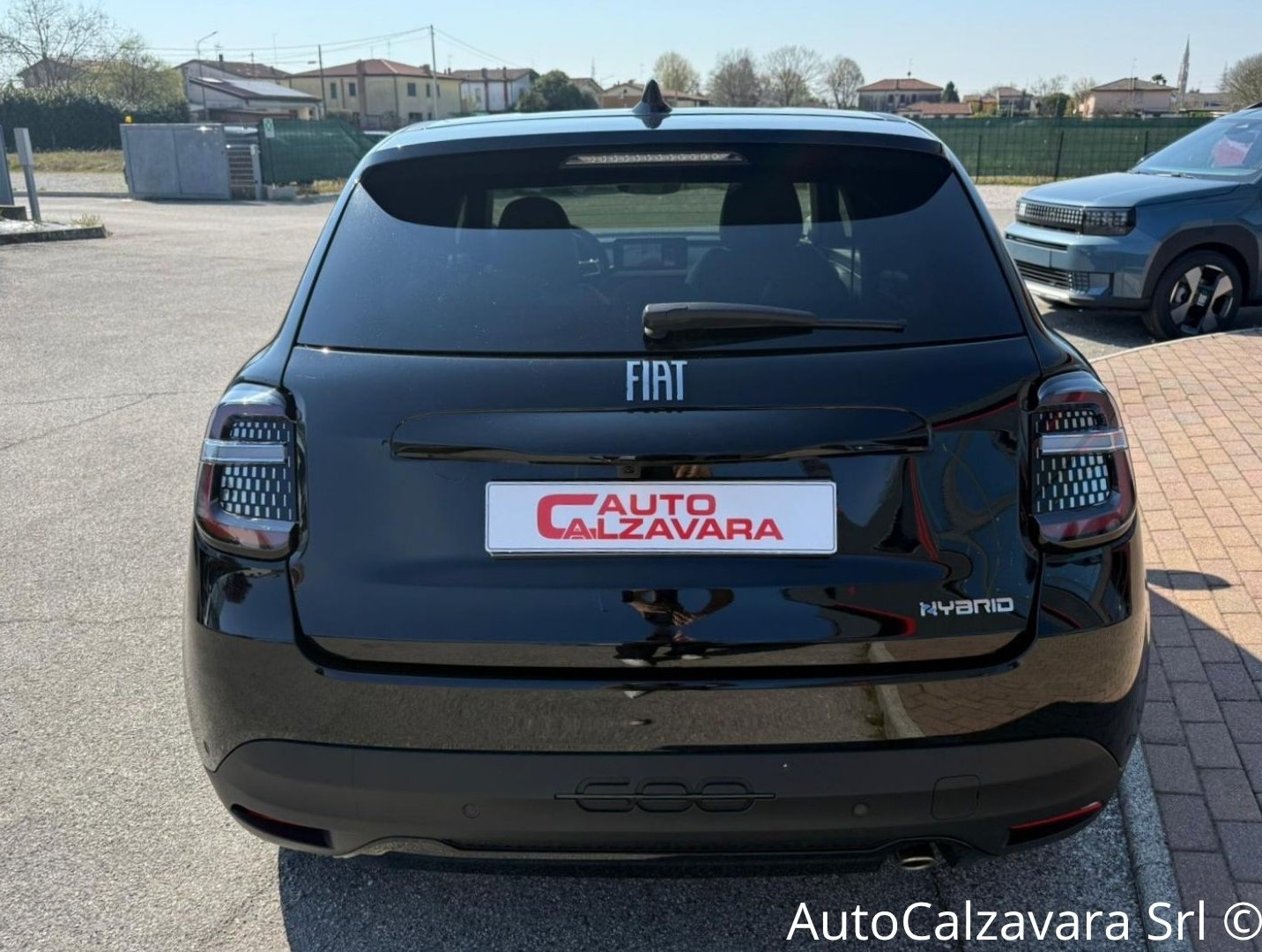 Fiat 600 Hybrid 100 CV DCT MHEV La Prima / NERO CINEMA / GY485CV