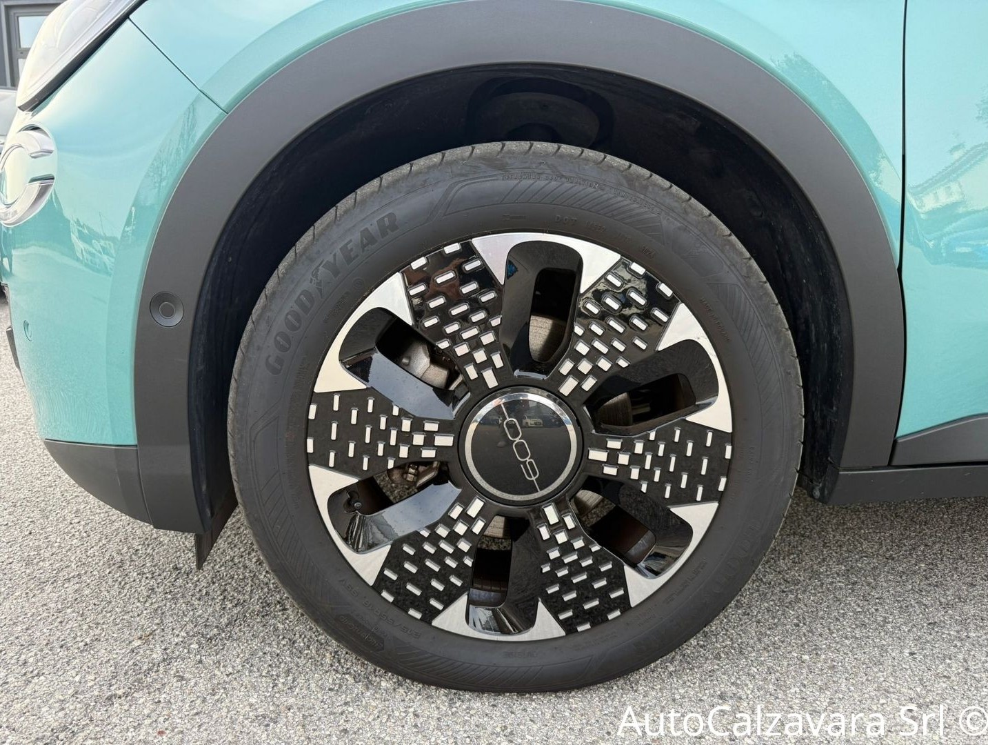 Fiat 600 Hybrid 100 CV DCT MHEV La Prima / AZZURRO ACQUA / GY632CV