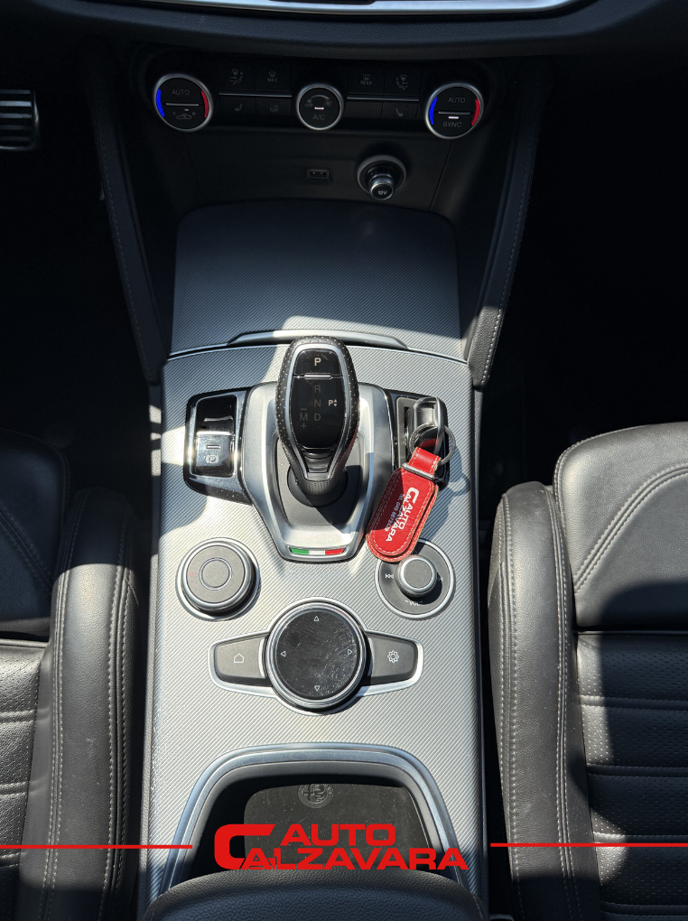 Alfa Romeo Stelvio 2.2 Turbodiesel 210 CV AT8 Q4 Veloce / BIANCO TROFEO / GE914KD