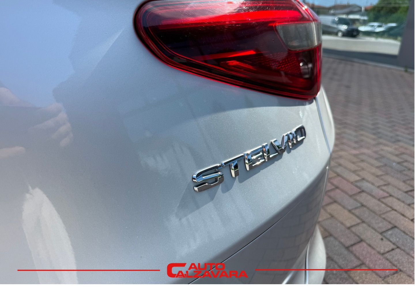 Alfa Romeo Stelvio 2.2 Turbodiesel 160 CV AT8 RWD Business / ARGENTO / FW519DC