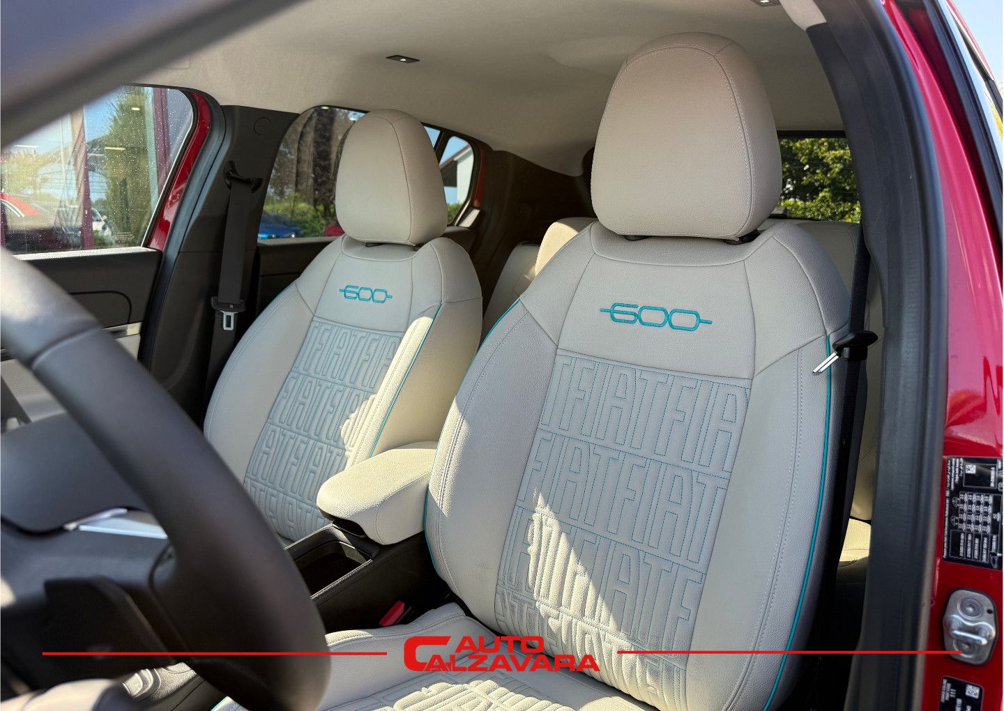 Fiat 600 Hybrid 100 CV DCT MHEV La Prima / GY157SS
