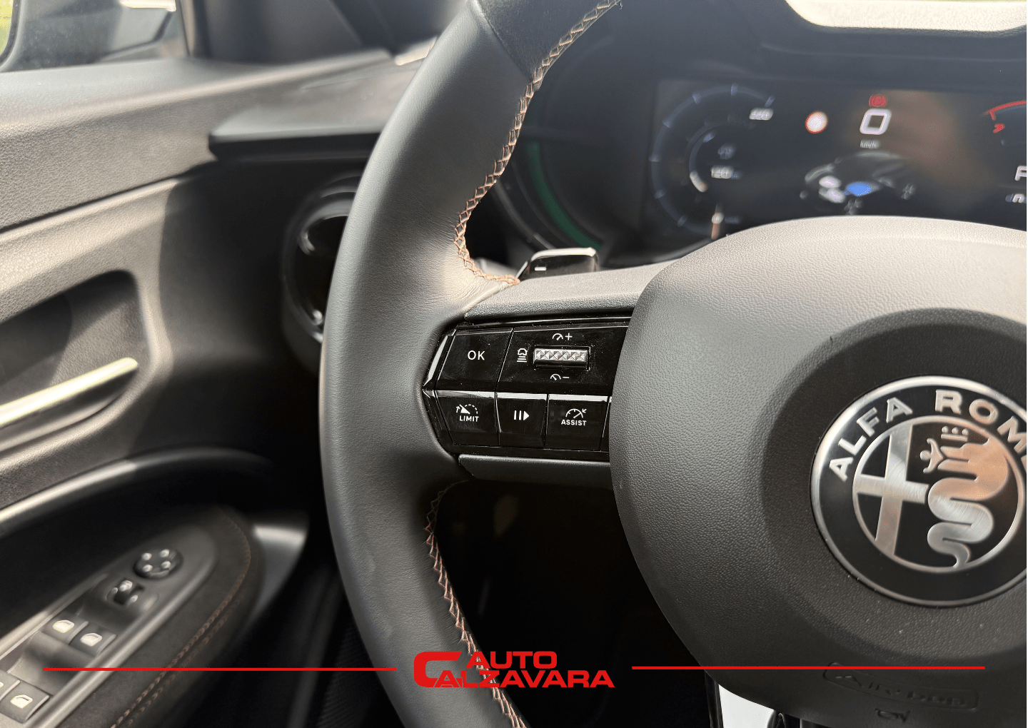 Alfa Romeo Junior 1.2 145 CV Hybrid eDCT6 Q4 Intensa / HA775ZZ