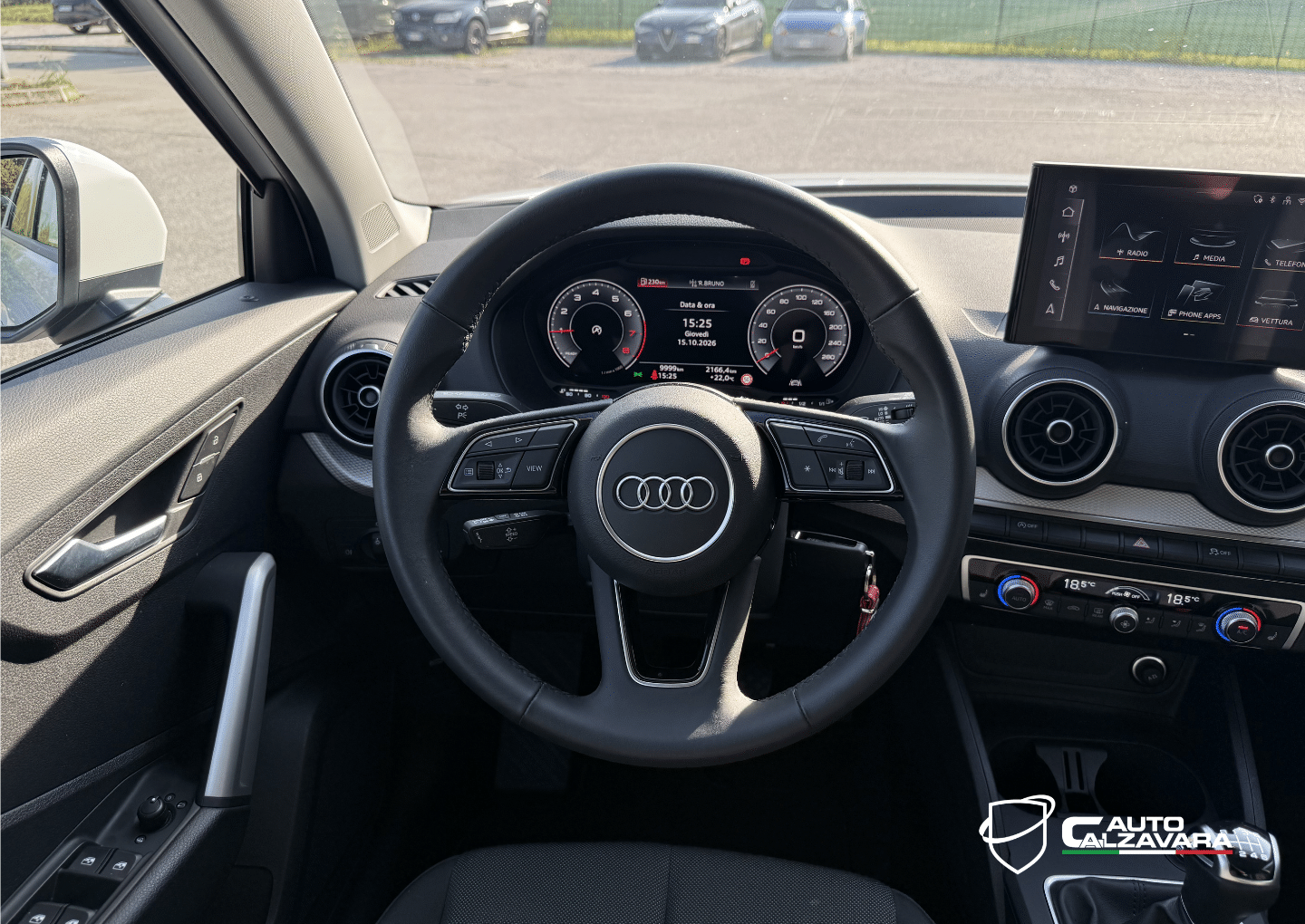 Audi Q2 30 TFSI Business / SA015092