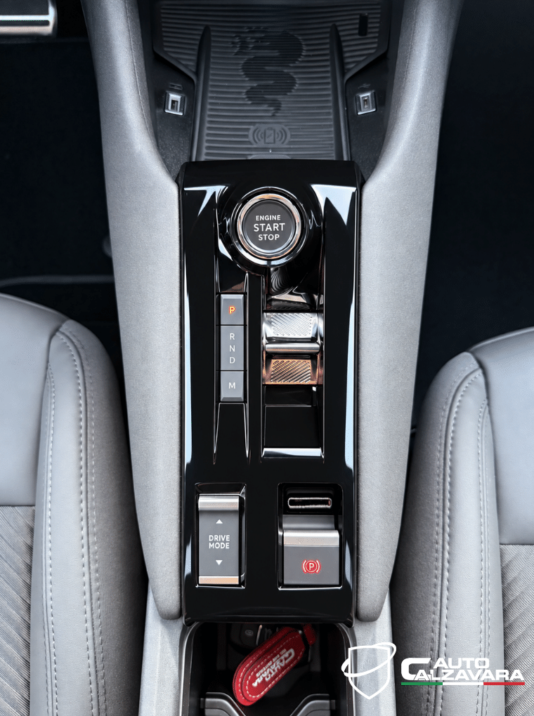 Alfa Romeo Junior 1.2 145 CV Hybrid eDCT6 Ti / HE158VZ