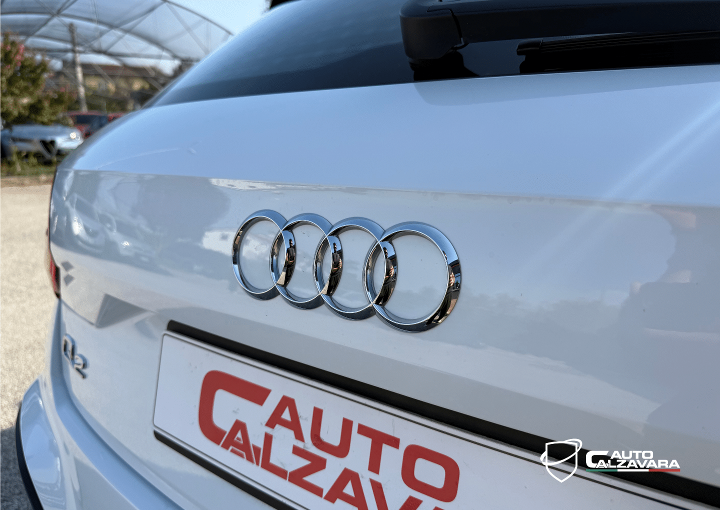 Audi Q2 30 TFSI Business / SA015092