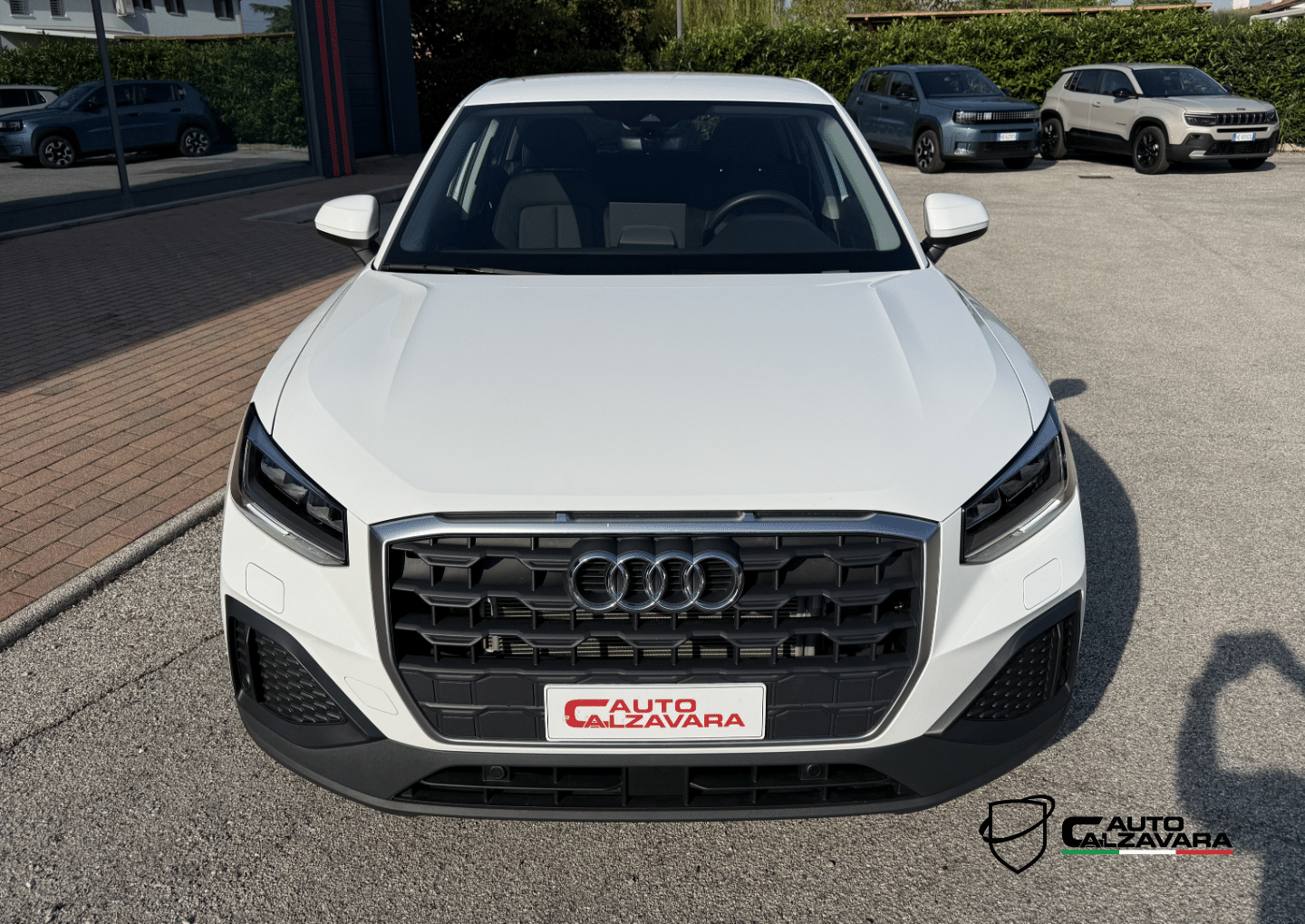 Audi Q2 30 TFSI Business / SA015092
