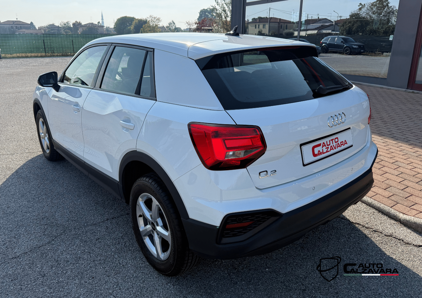 Audi Q2 30 TFSI Business / SA015092