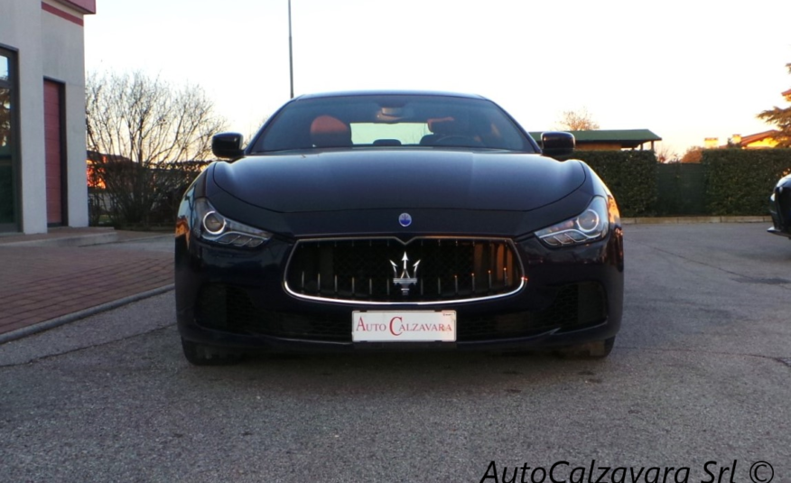 Maserati Ghibli 3.0 V6 ds 250cv / BLU NOTTE / EZ853FP