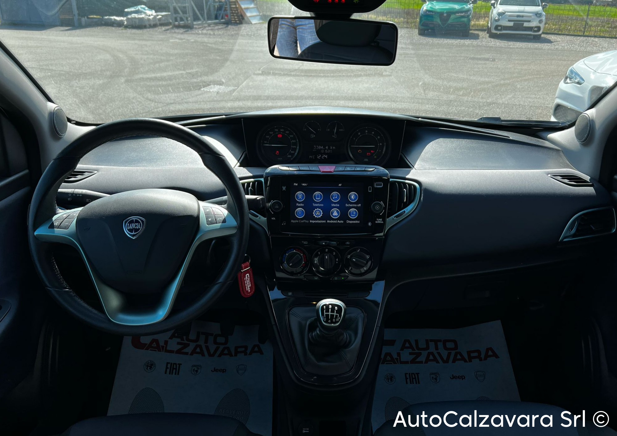 Ypsilon 1.0 FireFly 5 porte S&S Hybrid Gold / NERO CINEMA / GP867AL