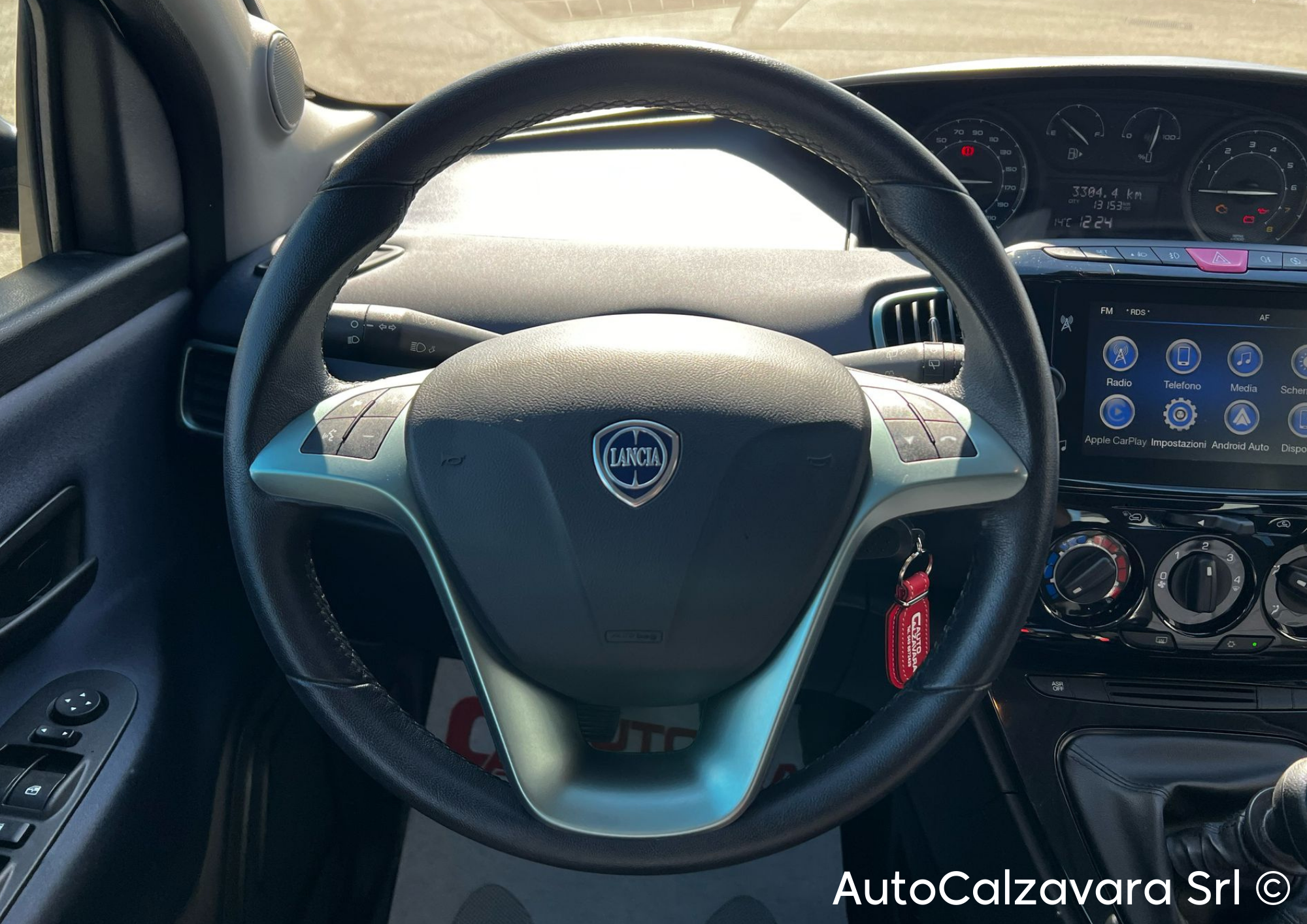 Ypsilon 1.0 FireFly 5 porte S&S Hybrid Gold / NERO CINEMA / GP867AL