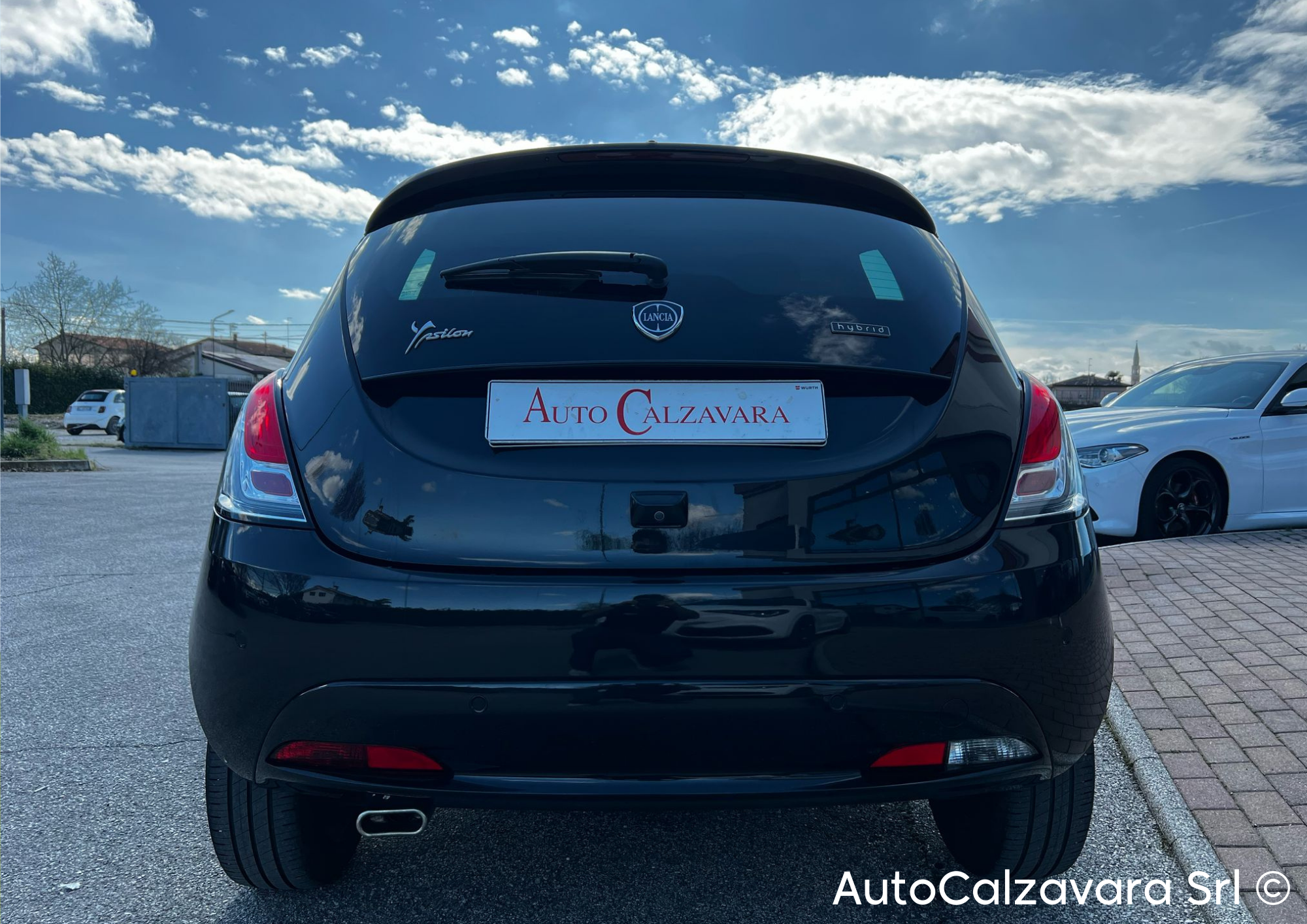 Ypsilon 1.0 FireFly 5 porte S&S Hybrid Gold / NERO CINEMA / GP867AL