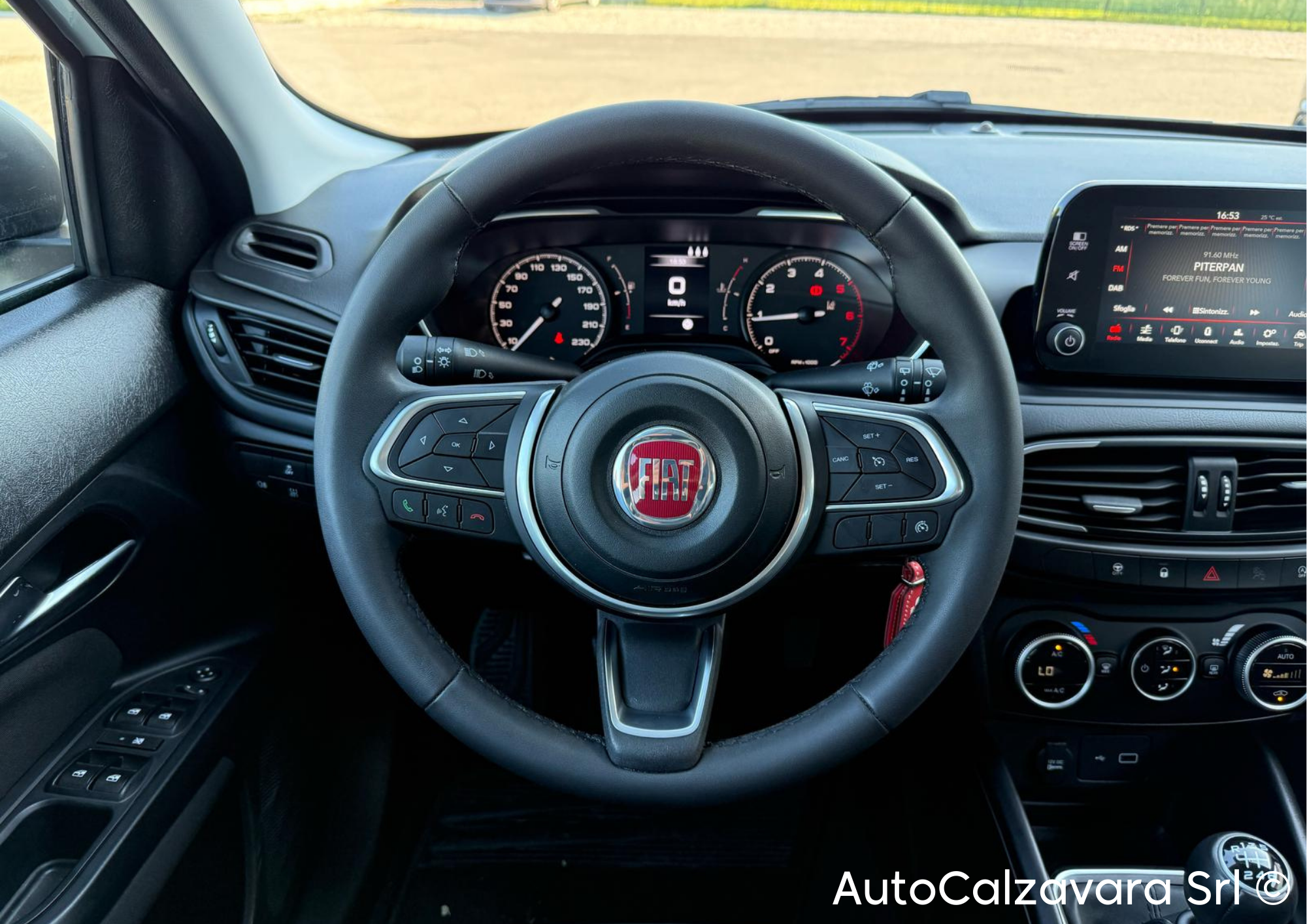 Fiat Tipo 1.6 Mjt S&S 5 porte / BIANCO GELATO / GN070NV