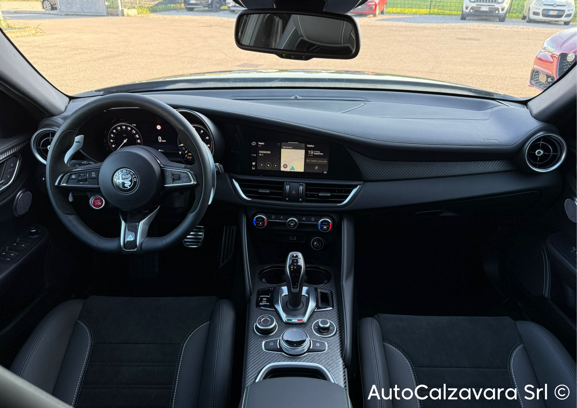 Alfa Romeo Giulia 2.9 V6 Bi-Turbo AT8 Quadrifoglio / NERO VULCANO / R7690282