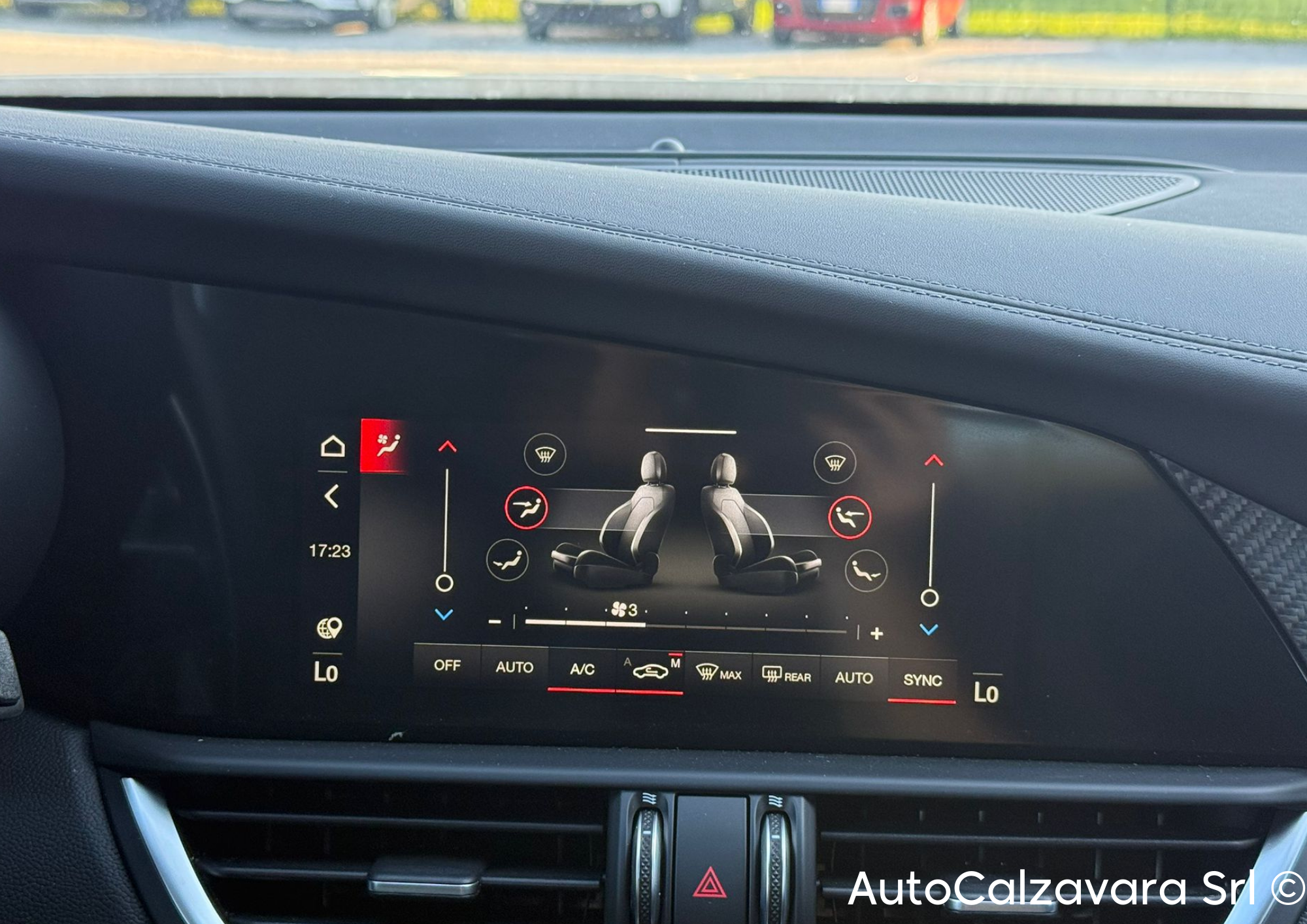 Alfa Romeo Giulia 2.9 V6 Bi-Turbo AT8 Quadrifoglio / NERO VULCANO / R7690282