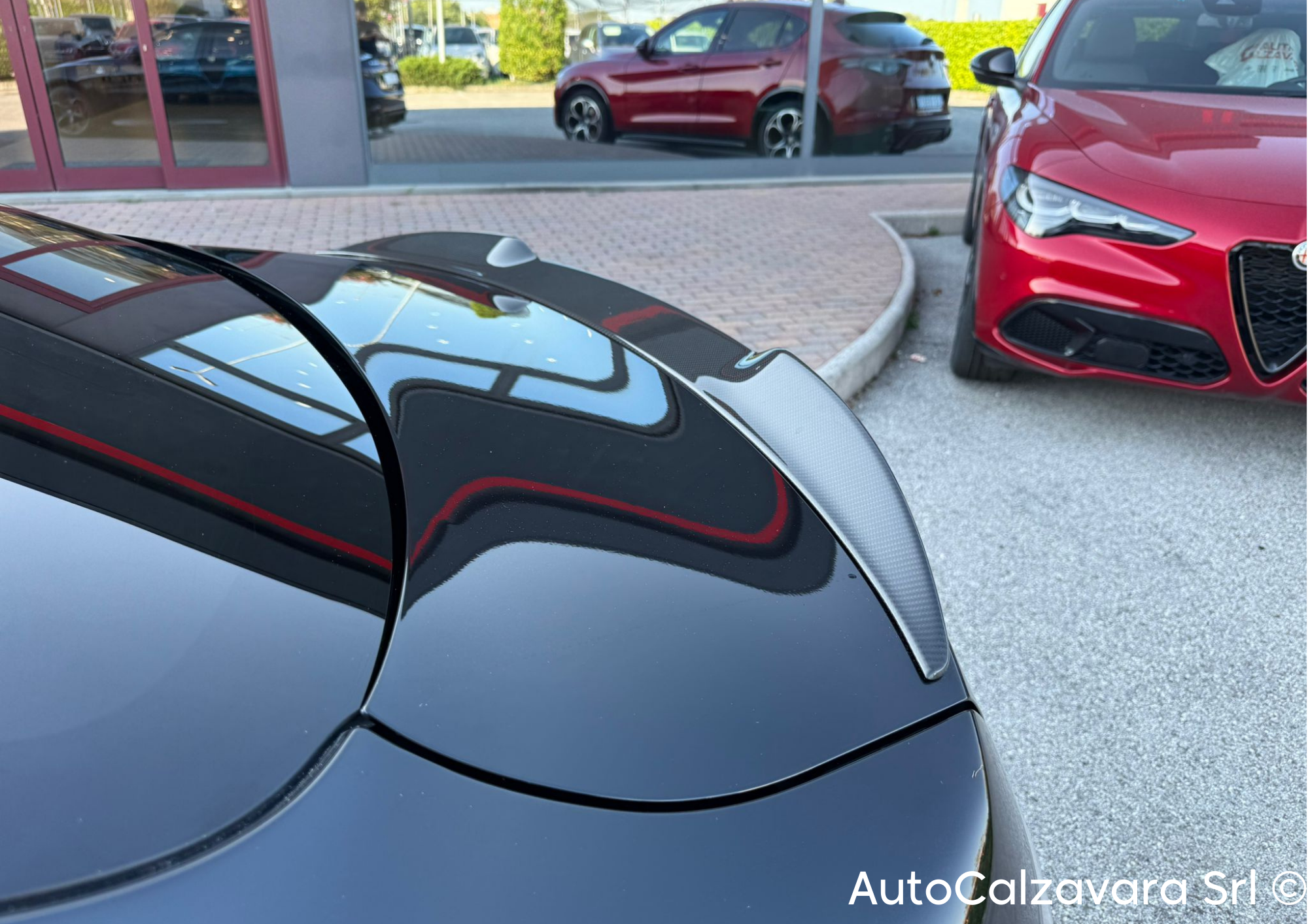 Alfa Romeo Giulia 2.9 V6 Bi-Turbo AT8 Quadrifoglio / NERO VULCANO / R7690282