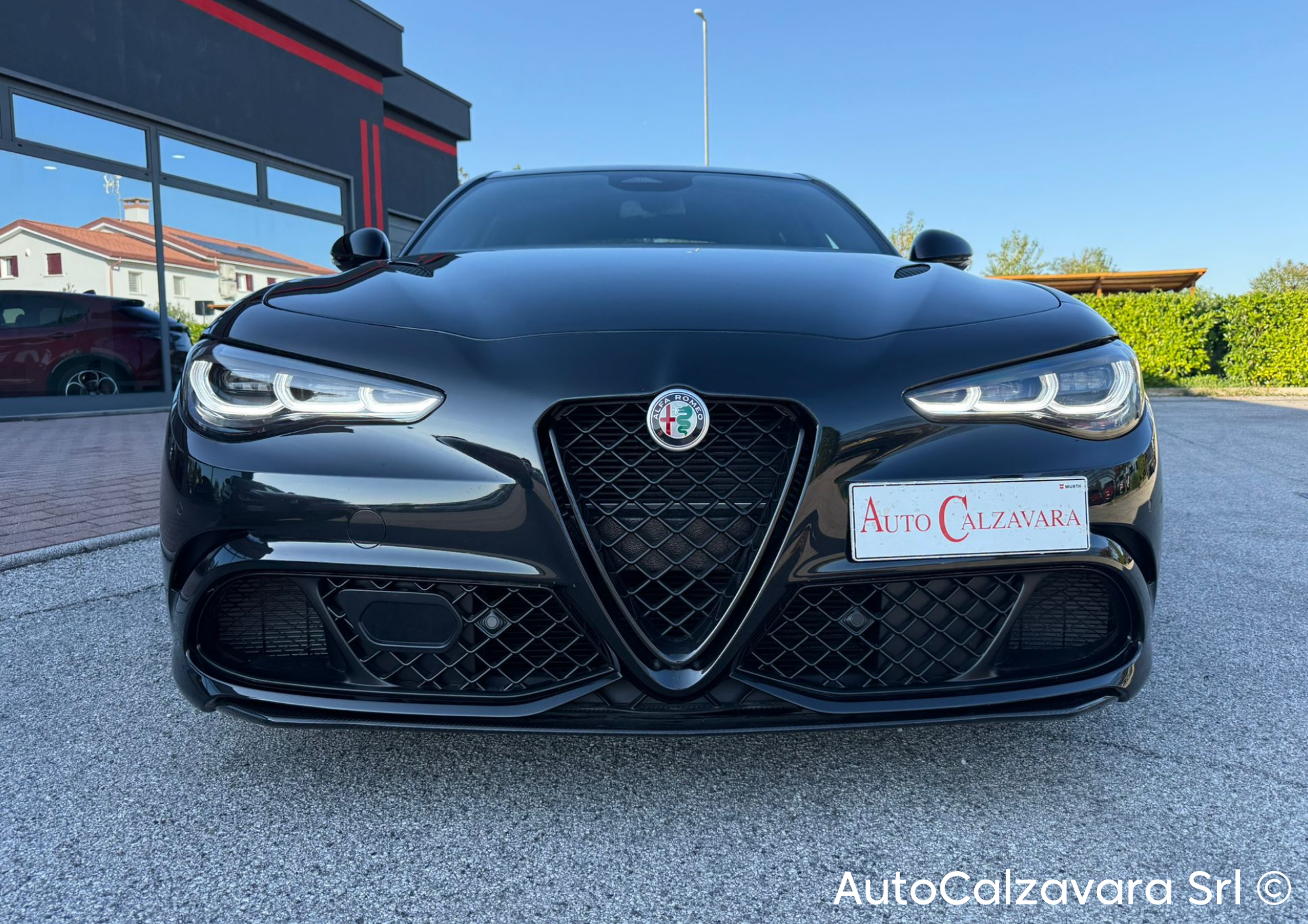 Alfa Romeo Giulia 2.9 V6 Bi-Turbo AT8 Quadrifoglio / NERO VULCANO / R7690282