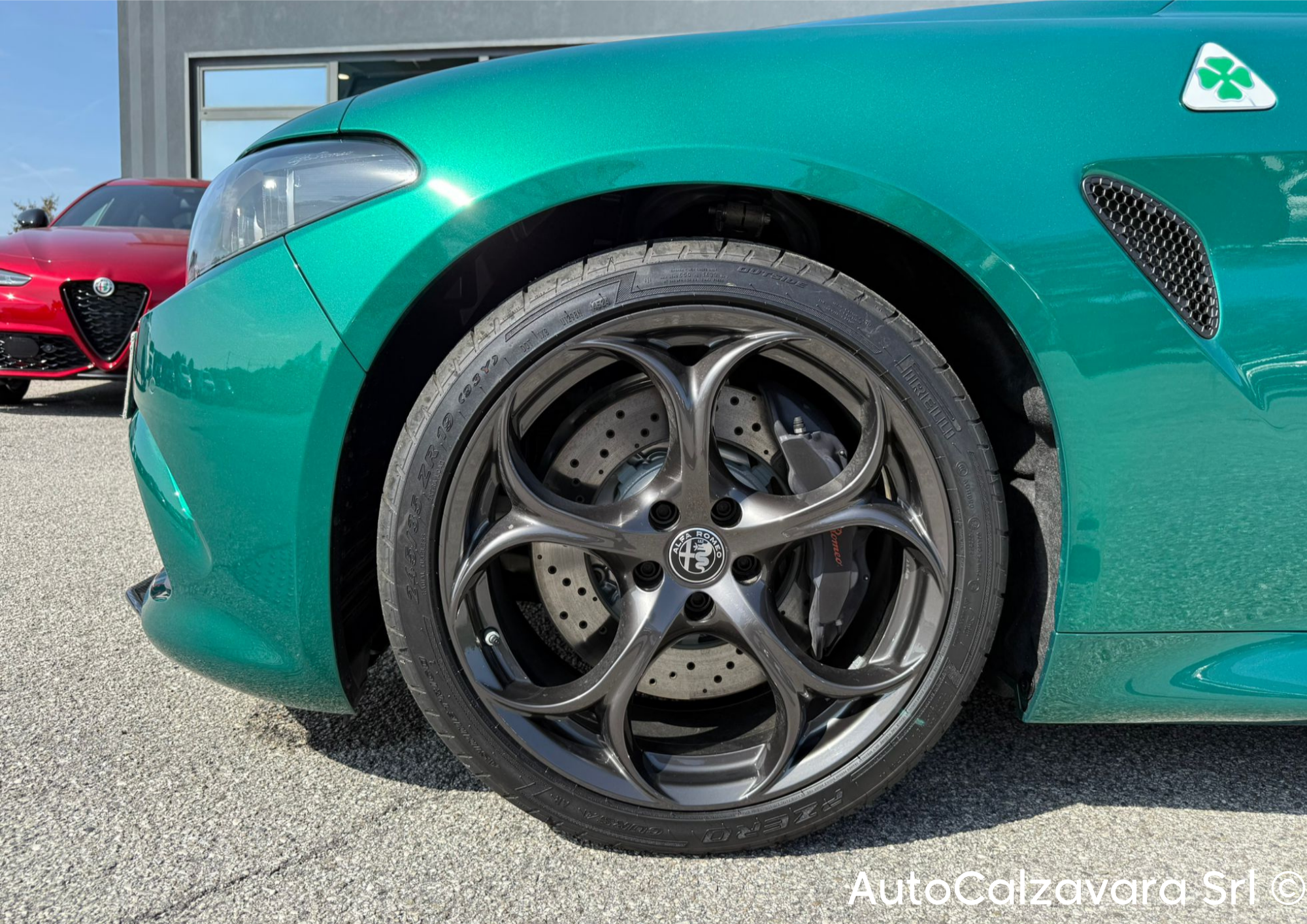 Alfa Romeo Giulia 2.9 V6 Bi-Turbo AT8 Quadrifoglio / VERDE MONTREAL / R7691160